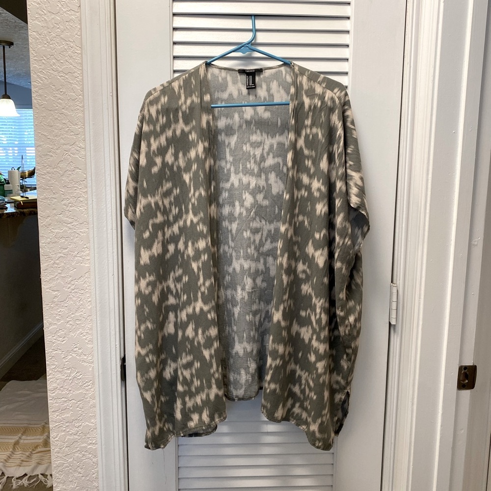 F21 - Kimono